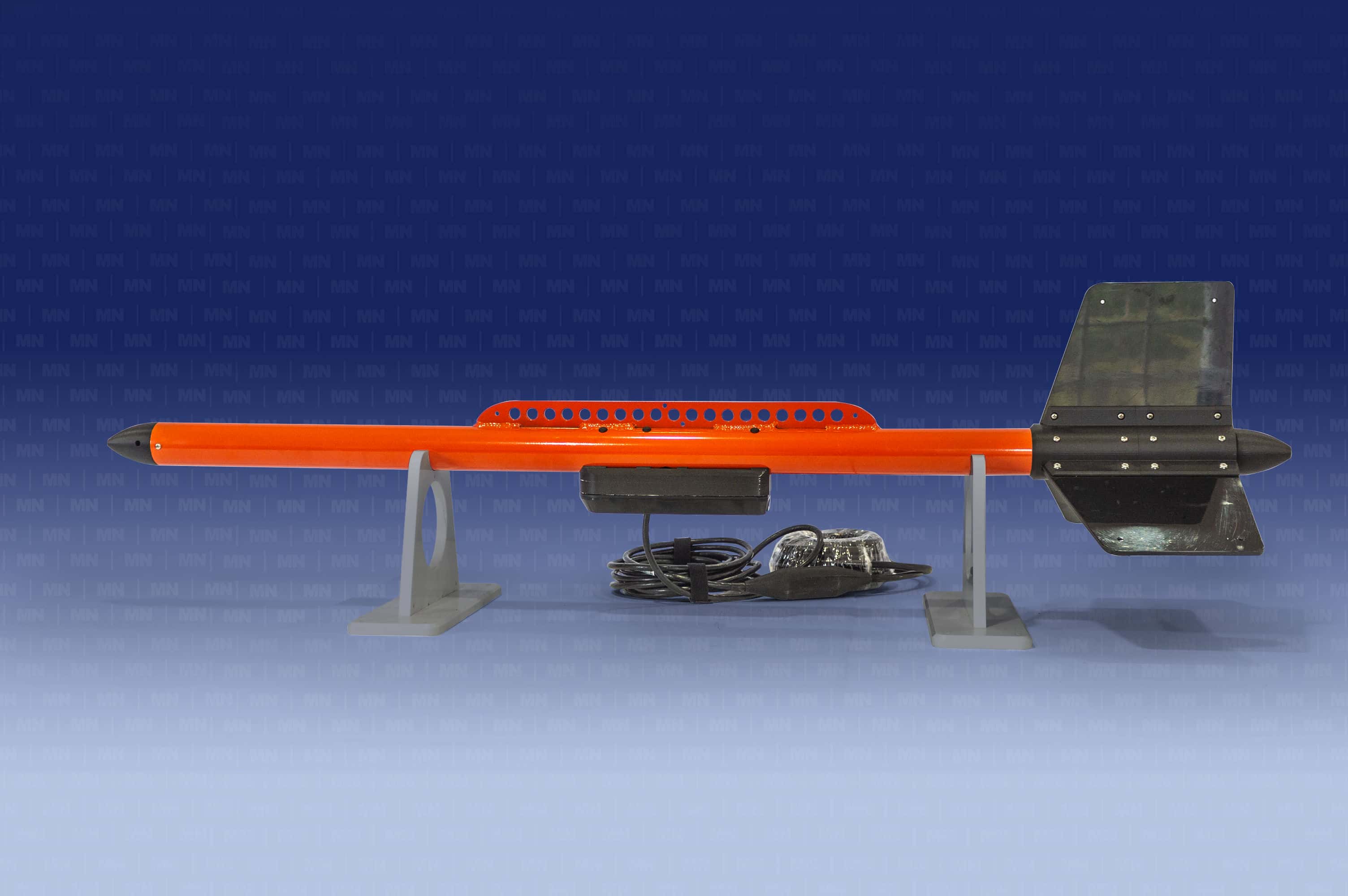 Side view of MarineNav's 13" towfish